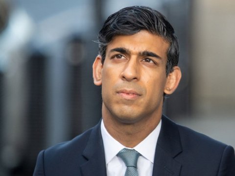 Böyük Britaniyanın Baş naziri Misirə gedir