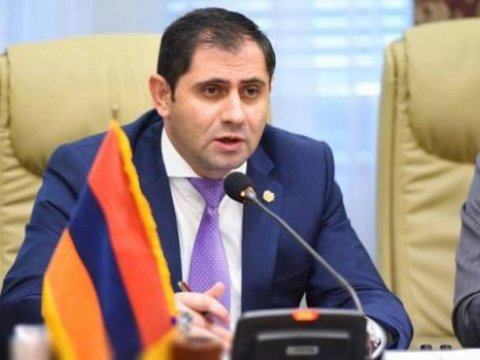 Papikyan Yunanıstan səfiri ilə hərbi əməkdaşlığı müzakirə etdi