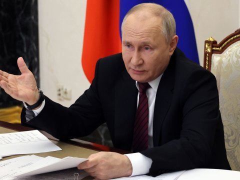 Putin Təhlükəsizlik Şurasını TOPLADI