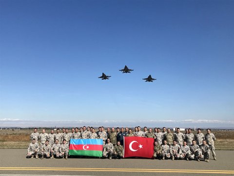 Türkiyənin F-16 qırıcıları Azərbaycanda - FOTO