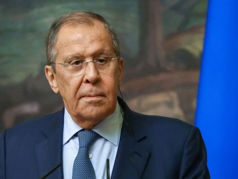 Lavrov Belarusa gedir