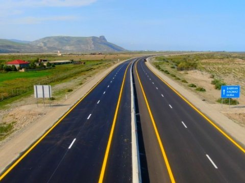 İlk ödənişli yoldan FOTOLAR