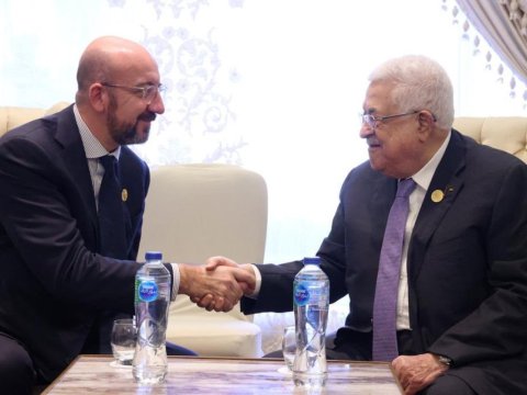 Şarl Mişel Mahmud Abbasla görüşüb