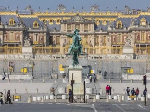 Versal sarayı altıncı dəfə təxliyə edildi