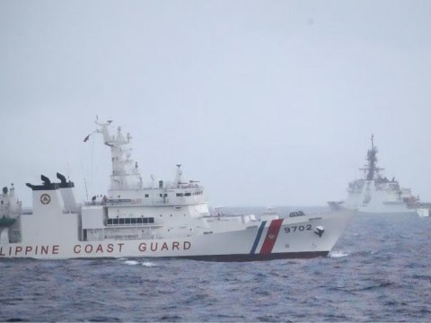 Filippin və Çin gəmiləri TOQQUŞDU