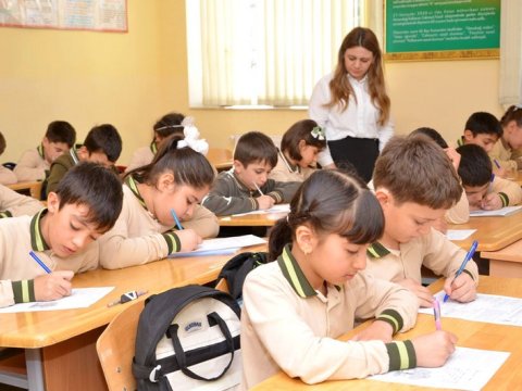 Məktəblərdə Azərbaycan dili fənni üzrə monitorinq keçirildi