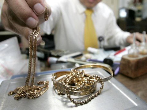 Azərbaycanda qızılın qiyməti bahalaşdı - Müharibəyə görə...