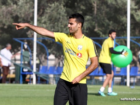Tanınmış futbolçu karyerasını başa vurur