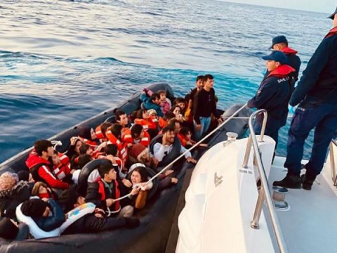 Yunanıstanın dənizdə ölümə tərk etdiyi miqrantları Türkiyə xilas etdi