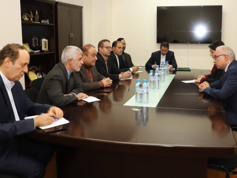 Mirzoyan və Abdullahianın müavinləri İrəvanda görüşdü