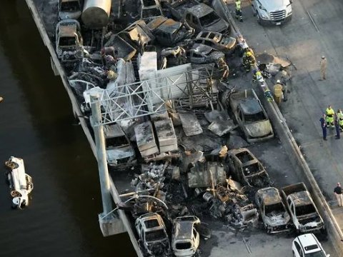 158 maşın toqquşdu - 7 nəfər həlak oldu