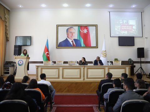 Gəncə Dövlət Universitetində təqdimat keçirilib - FOTOLAR