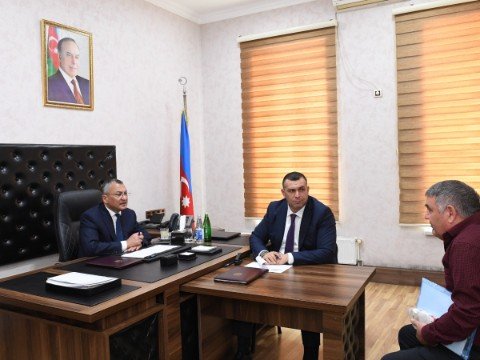 Komitə sədri vətəndaşların növbəti qəbulunu keçirib - FOTOLAR