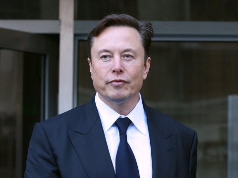 Rusiya ilə normal münasibətləri bərpa etməliyik - İlon Mask