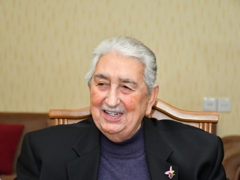 Arif Babayevə Prezidentin fəxri diplomu təqdim edildi - FOTOLAR