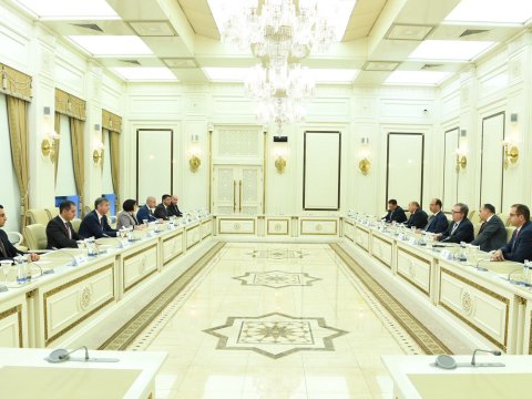 Spiker Milli Məclisdə görüş keçirdi