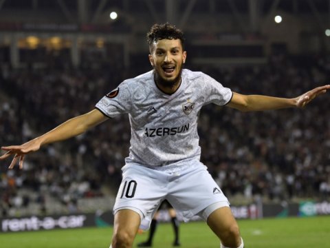 Zubir bu ölkələrdən təklif aldı
