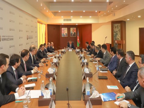 Taleh Kazımov bank rəhbərlərini TOPLADI