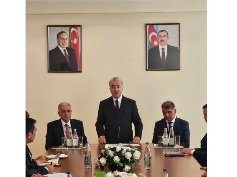 Yeni icra başçısı kollektivə təqdim olundu