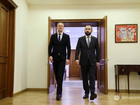 Peter Siyarto İrəvandadır - FOTOLAR