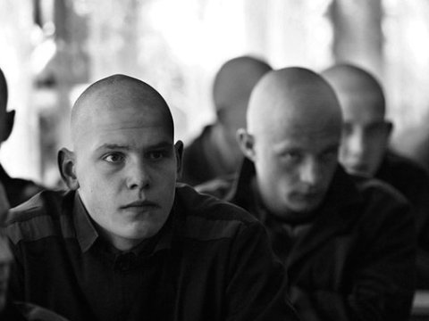 Koloniyada reabilitasiya keçirilmir, 14 yaşlı uşaqları itiririk...