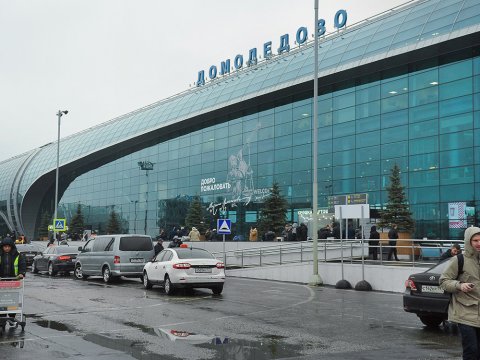 Güclü qar yağdı, 40 reys gecikdi