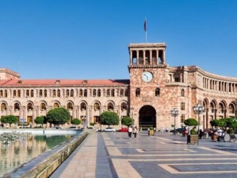 Ermənistanda “siyasi turizm”