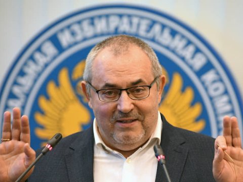 Rusiyada prezidentliyə ilk namizəd - Putinin rəqibi ortaya çıxdı