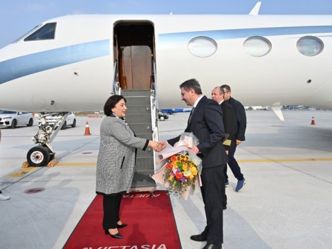 Sahibə Qafarova Koreyaya getdi - FOTO