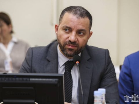 Ermənistanın iqtisadiyyat naziri Rusiya ilə ticarətdən DANIŞDI