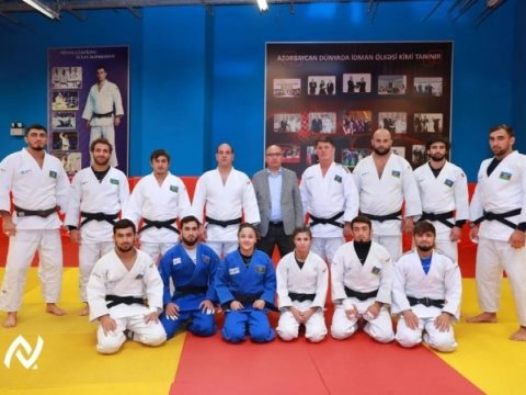 11 cüdoçumuz Fransada mübarizə aparacaq