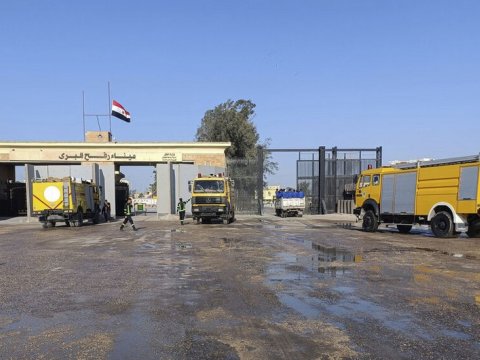 Misir sərhəddə onlarla tank YERLƏŞDİRDİ