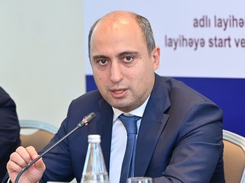 Karantinə alınan təhsil müəssisəsi yoxdur - Emin Əmrullayev