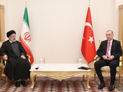 İran Prezidenti Türkiyəyə gedəcək