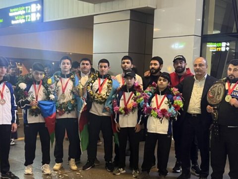 Dünya çempionatında uğur qazanan idmançılarımız qayıtdılar 