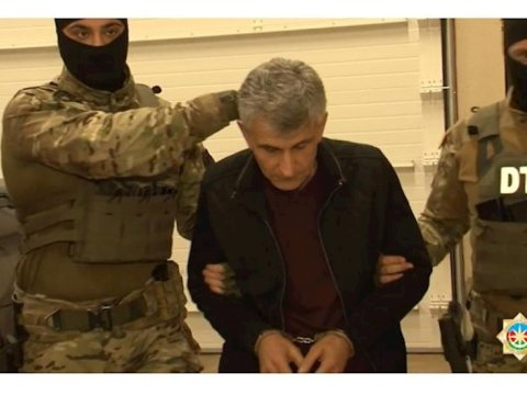 David İşxanyan iki dəfə Bakıdan Ermənistana ZƏNG EDİB