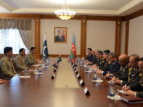 Azərbaycanla Pakistan arasında hərbi əməkdaşlıq müzakirə edildi - VİDEO