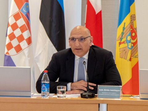 Elçin Əmirbəyov regionda sülh quruculuğu prosesindən danışdı