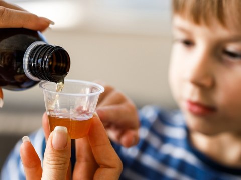 Antibiotiklər uşaq xəstəliklərinə qarşı təsirsizdir - Alimlər