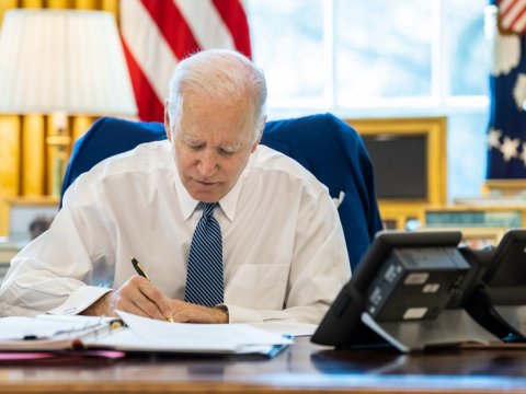 ABŞ-də fövqəladə vəziyyət rejiminin müddəti uzadıldı