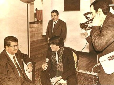 Bir şəklin tarixçəsi: Çingiz Mustafayevin Turqut Özalla MÜSAHİBƏSİ...