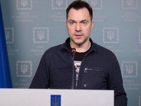 Arestoviç Ukraynanı tərk edib