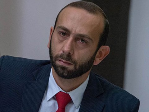 Daha çox silah alarıq, amma problemimiz var - Mirzoyan
