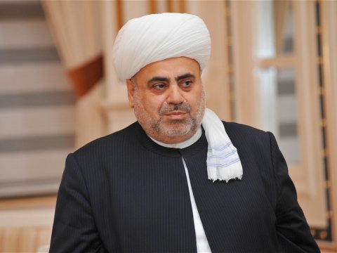 Şeyx Abu Dabiyə gedir