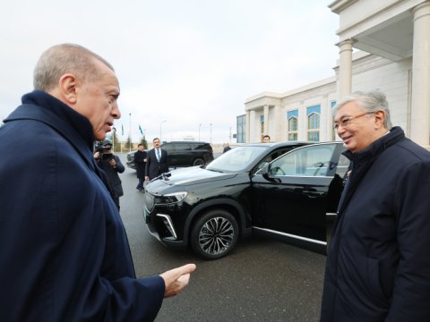 Ərdoğan Tokayevə TOGG hədiyyə etdi - FOTO