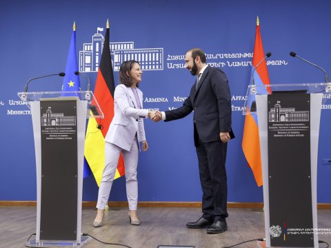 Mirzoyan alman həmkarı ilə görüşündən yazdı - FOTOLAR