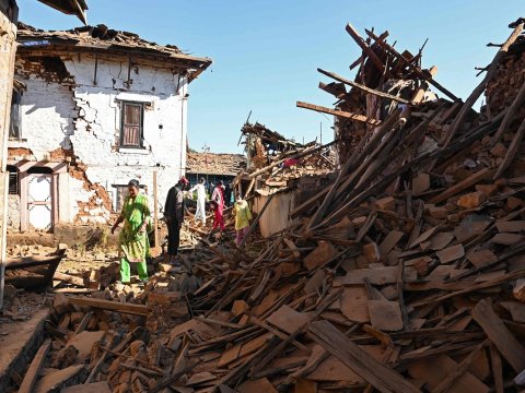 Zəlzələdə ölənlərin sayı 157-yə çatdı