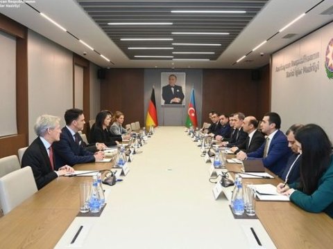 Ceyhun Bayramov Berbokla nələri müzakirə etdi...