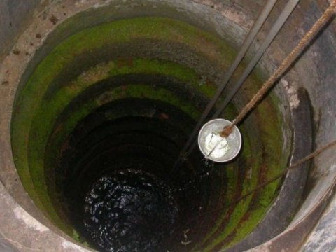 Ağsuda 3 yaşlı uşaq quyuya düşərək öldü