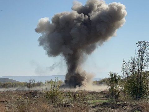 Xarici səyyahlar Füzulidə minaların zərərsizləşdirilməsi prosesini izlədilər - FOTO